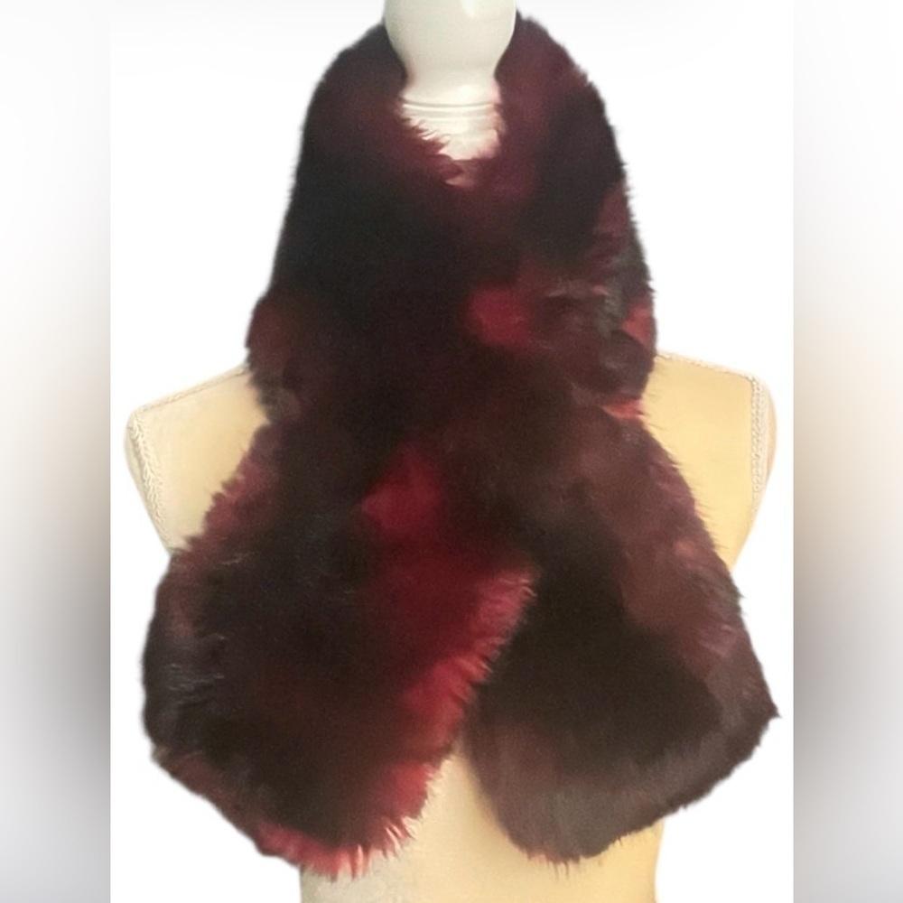 BUNDLE Softer Than Cashmere
Plaid Scarf + Faux Fur Keyhole Neck Warmer